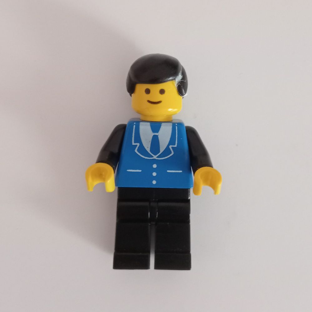 Front view of custom Mayor figurine