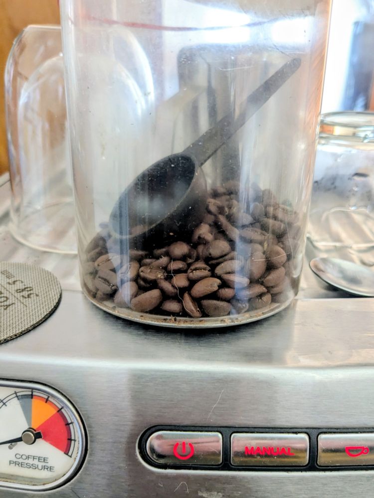 My ready-use coffee container with ~40 g of beans; enough for two espresso drinks.