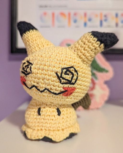 Crocheted mimikyu