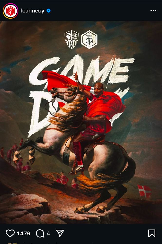 Communication du FC Annecy avec une parodie du tableau de David « Bonaparte franchissant le Grand Saint Bernard » représentant les joueurs du club à la place du Premier Consul et des soldats 