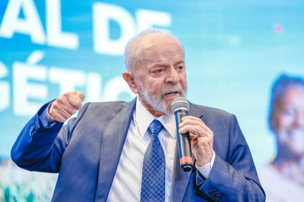 LULA SOFRE ACIDENTE DOMÉSTICO CAINDO NO BANHEIRO, LEVA CINCO PONTOS NA NUCA :: Caldeirão Político