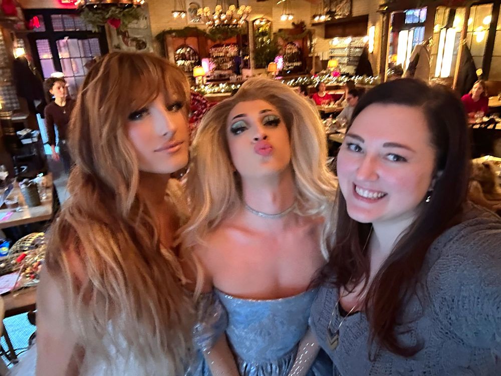 Selfie with the queens! 