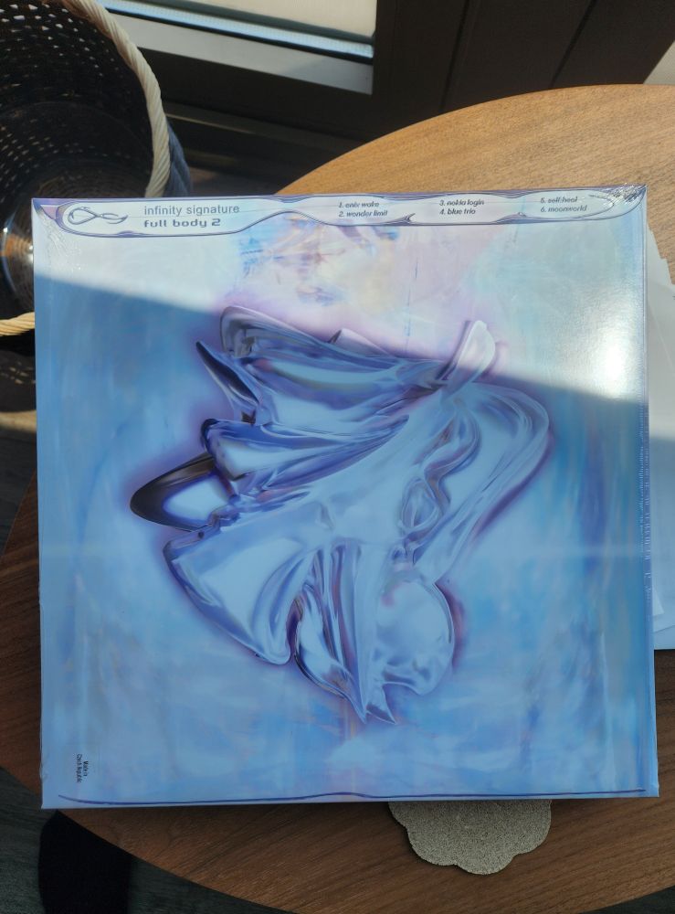 Vinyl of full body 2's infinity signature album