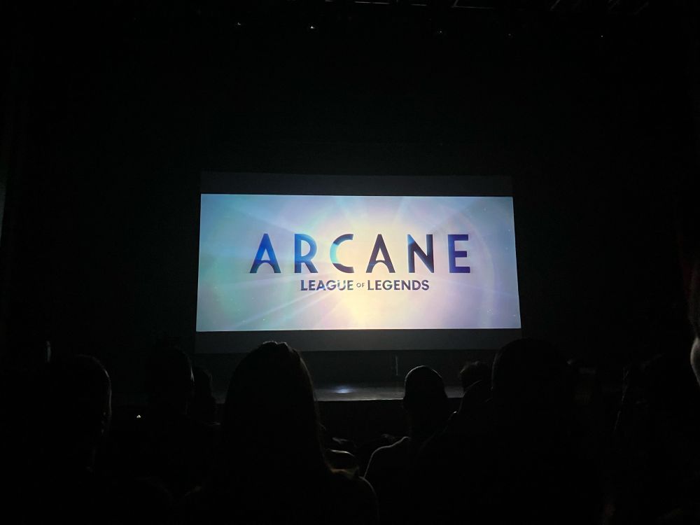 Projection privée des 3 derniers épisodes de la saison 2 d’Arcane au Trianon à Paris dans le cadre de l’événement « Le dernier Bal ».