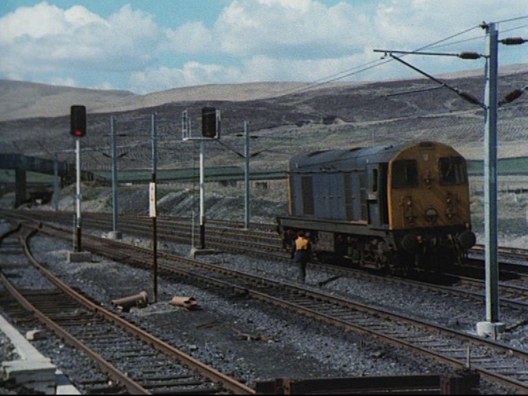 An image captured from POINTS AND ASPECTS (1974)
