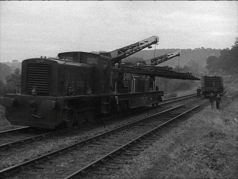 An image captured from MAKING TRACKS (1956)
