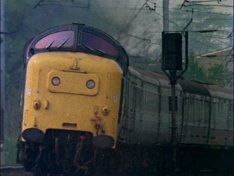 An image captured from DISCOVER BRITAIN BY TRAIN (1978)