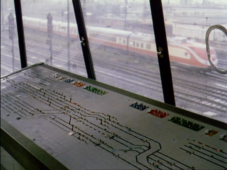 An image captured from CYBERNETICA (1972)