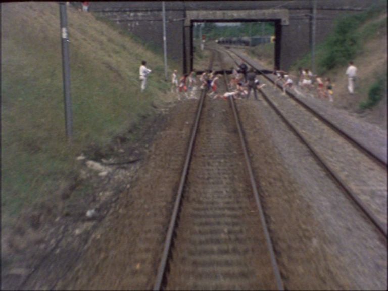 An image captured from THE FINISHING LINE (1977)