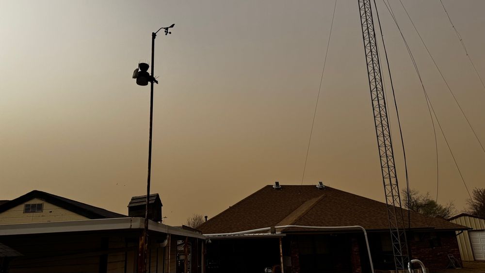 Brown sky with dust during a major dust storm.