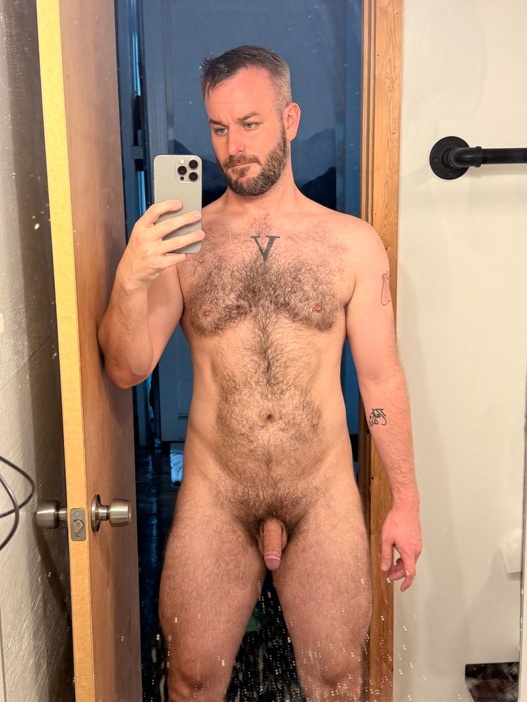 Naked mirror selfie 