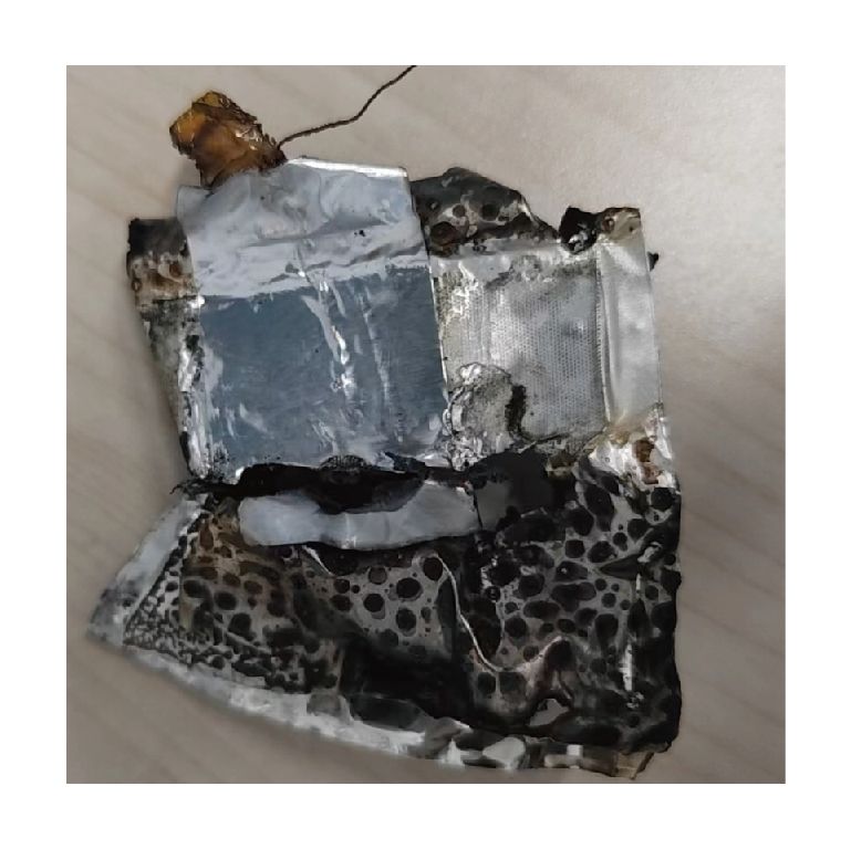 Flame-retardant interfaces regulate dangerous gas production during battery overheating, reducing explosion risks. 
CREDIT: Ying Zhang
