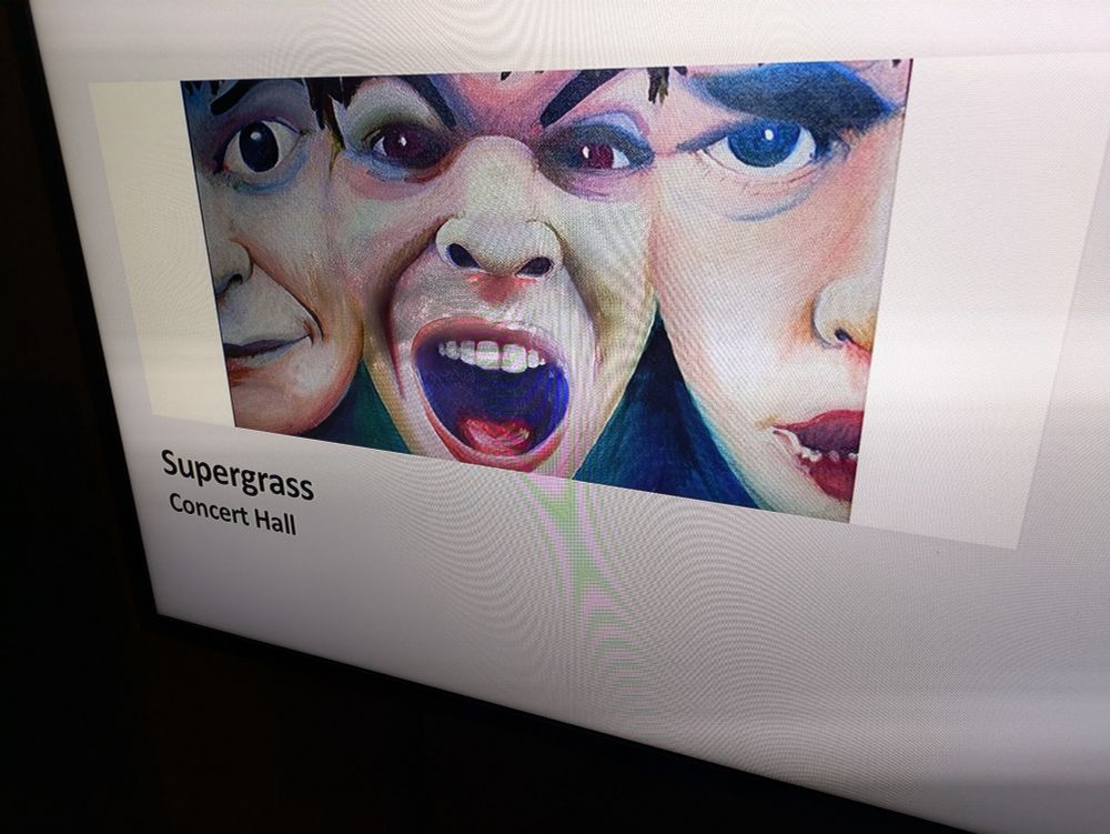 Supergrass, concert hall