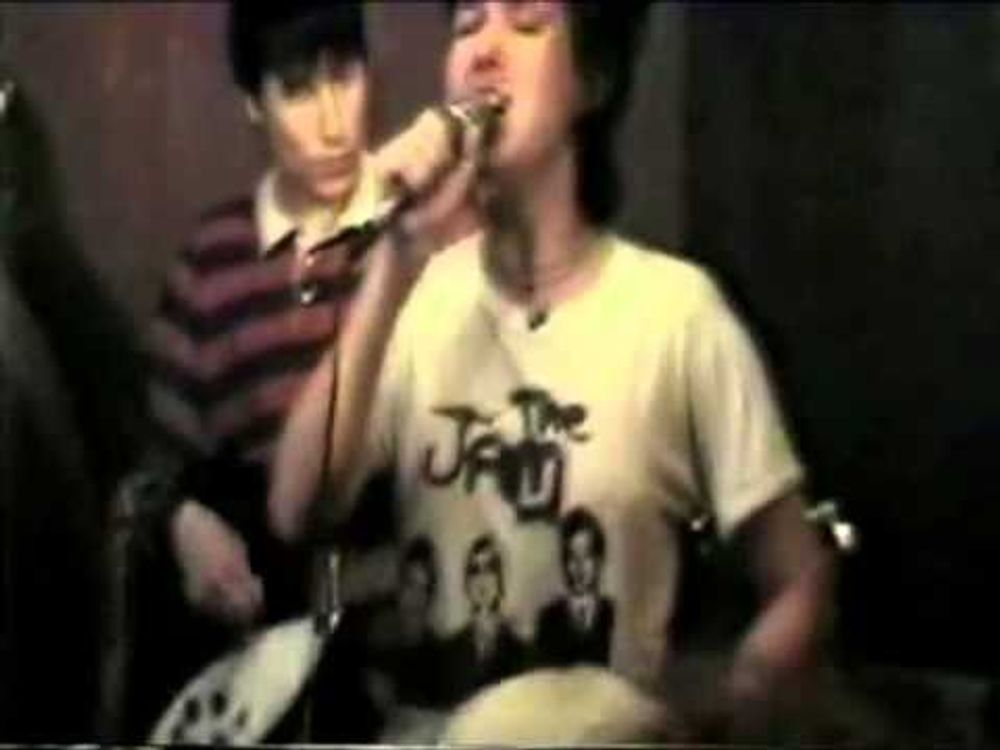 Bikini Kill - Rebel Girl