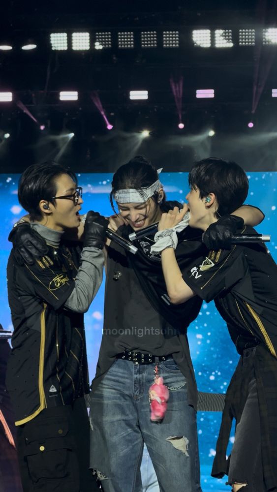 ateez seonghwa, mingi, and yunho 250809 in your fantasy tour la day two