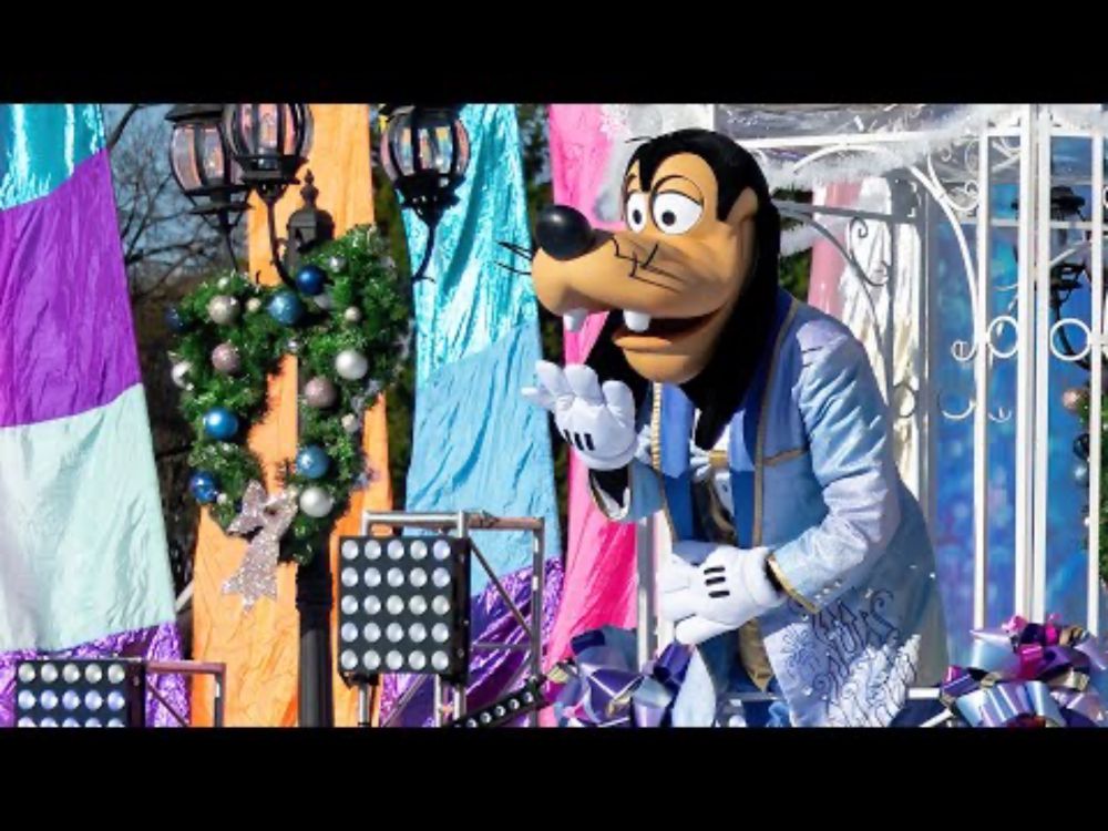 Man Can’t Believe How Much Disney World Charging For Sex With Goofy