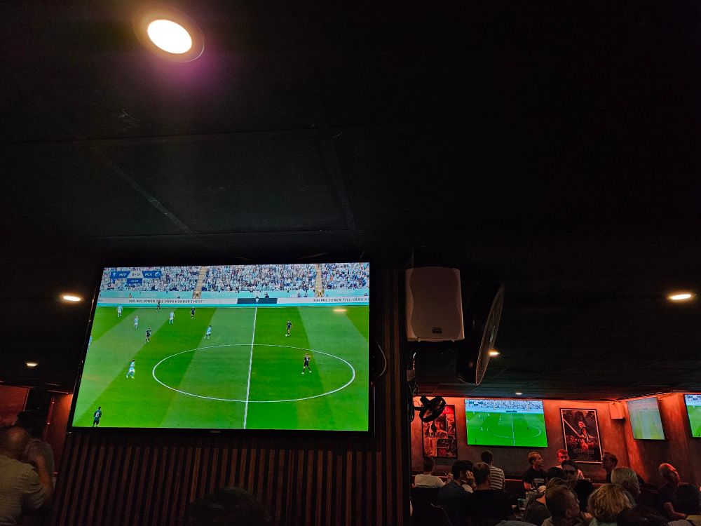 Mff match at Retro in Stockholm