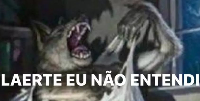 Lobisomem em sofrimento arranca agressivamente a camisetinha regata branca que está vestindo. A legenda do que o lobisomem diz é "Laerte eu não entendi"