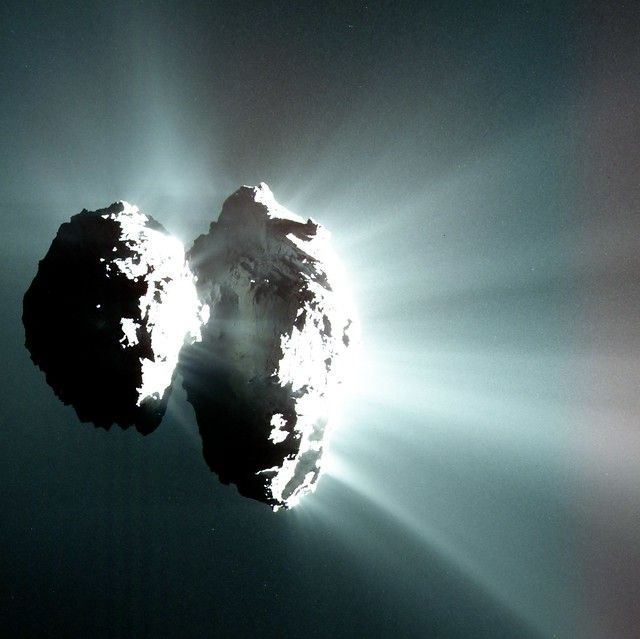 ROSETTA 

COMET 67P/CHURYUMOV-GERASIMENKO

ESA/Rosetta/MPS/OSIRIS/j.Roger