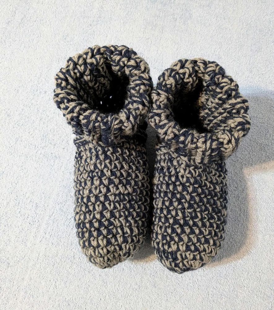 Crochet slippers https://www.etsy.com/shop/DebbieCrochets?ref=shop_profile&listing_id=4426433068&search_query=slippers
