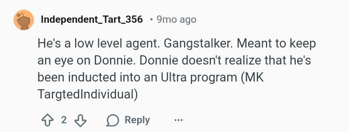 Reddit discussion about Donnie Darko red sweat pants stalker.