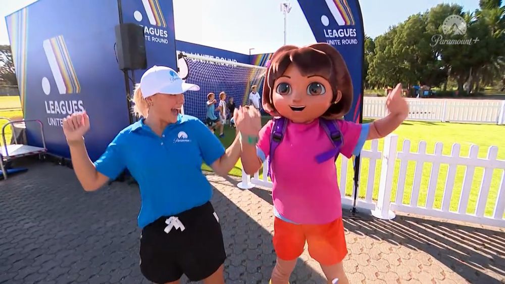 Dora the Explorer at Unite Round