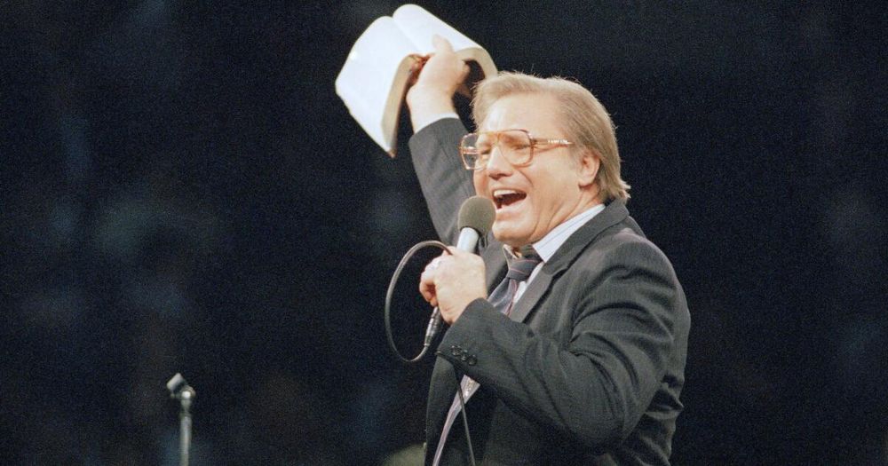 Jimmy Swaggart, fire-and-brimstone preacher, dies at 90