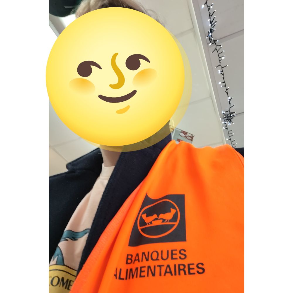 Moi avec mon chasuble de la banque alimentaire qui pue la pisse de chat