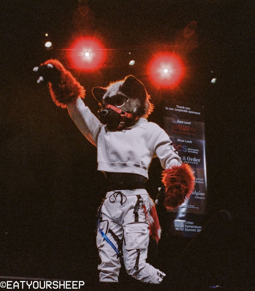 Rockwell (Milo Proponyl) dancing at the FC dance comp.