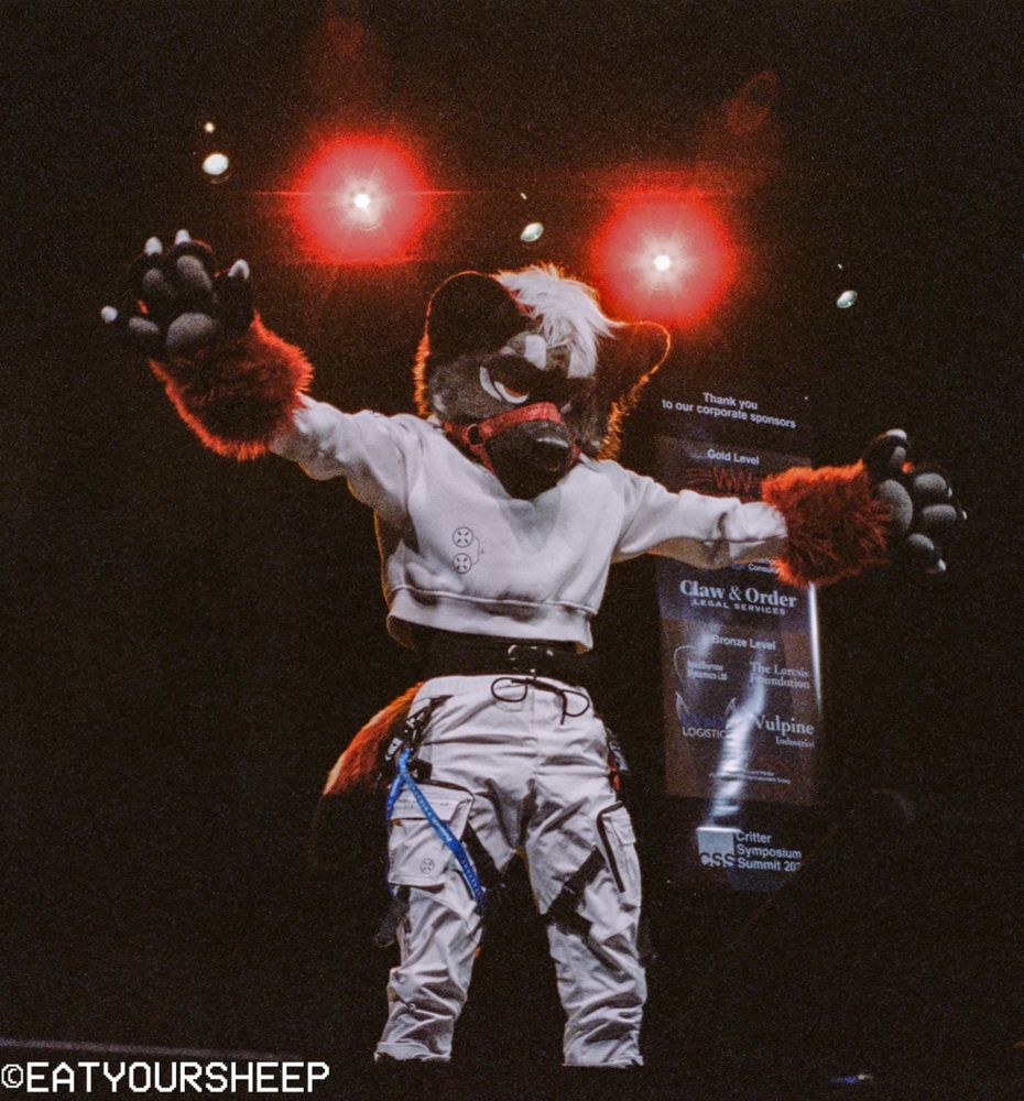Rockwell (Milo Proponyl) dancing at the FC dance comp.