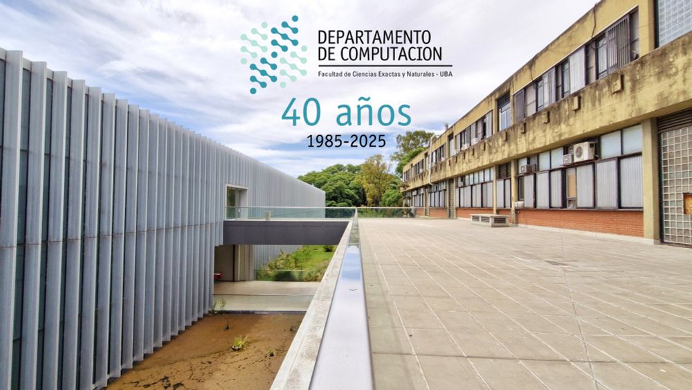 Fotografía de la conexión entre los edificios Cero má Infinito y Pabellón 1 de la Facultad de Exactas y Naturales de la UBA, donde se muestra el logo del Depto de Computación y el año de creación y el actual (y que pasaron 40 años ya).