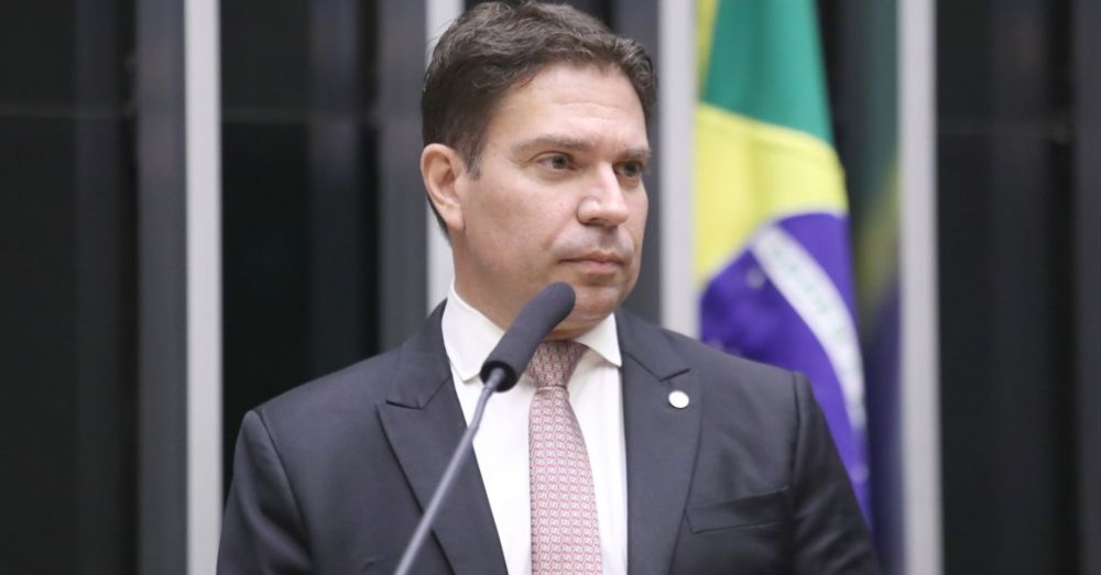 Na mira da Polícia Federal, Ramagem recebe sinal de proteção da Câmara