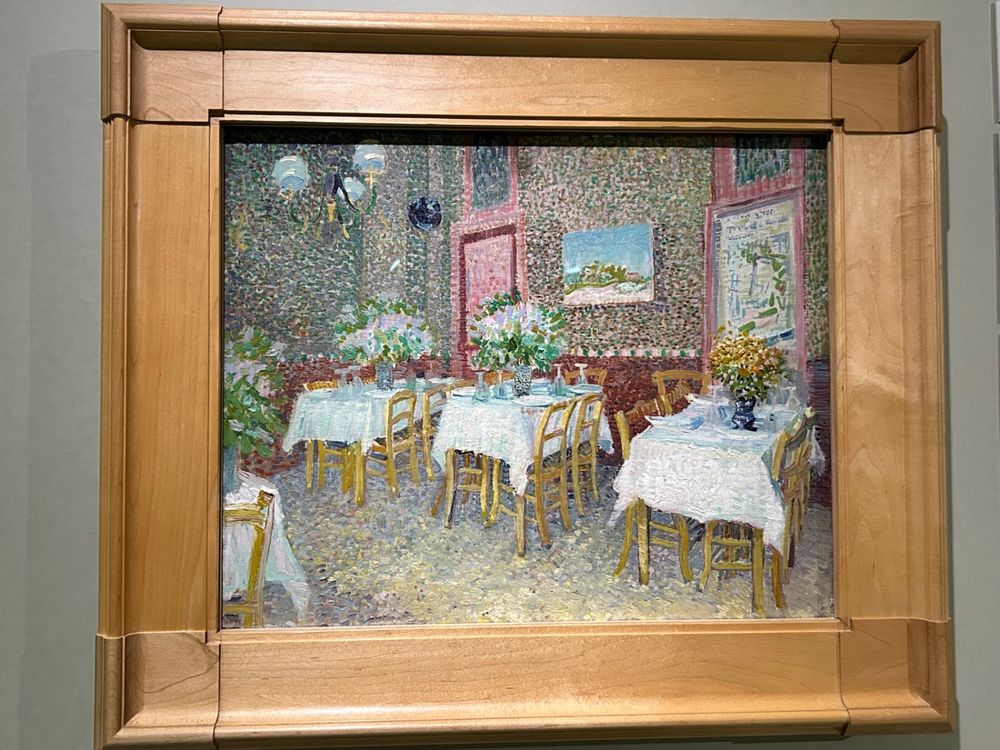 「レストランの室内」