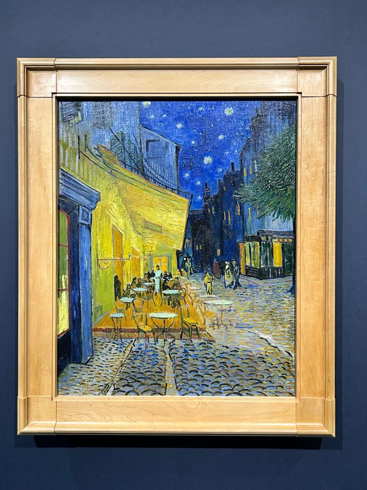 「夜のカフェテラス」