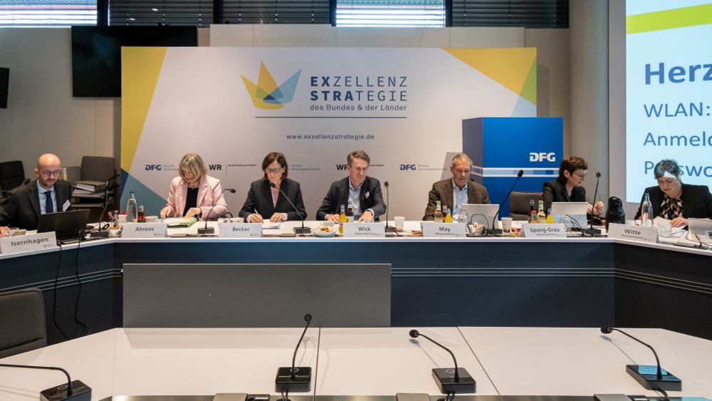 Blick in die Exzellenzkommission.