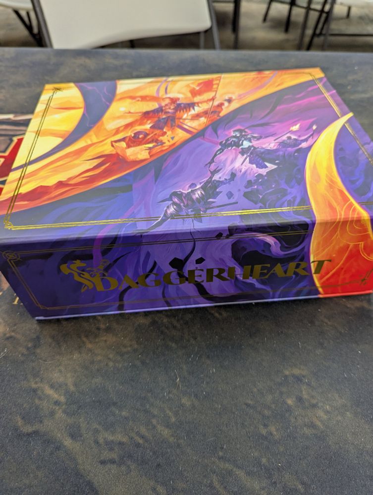 Daggertheart box closed