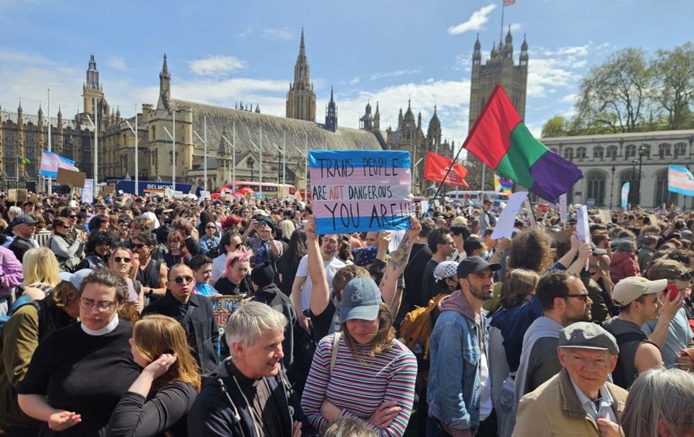 By Sjaan Heemskerk, UNISON delegate on TUC Young Workers' Committee 



We need to talk about trans rights. Not as an optional extra, not as something separate to our movement, but as a basic matter o...