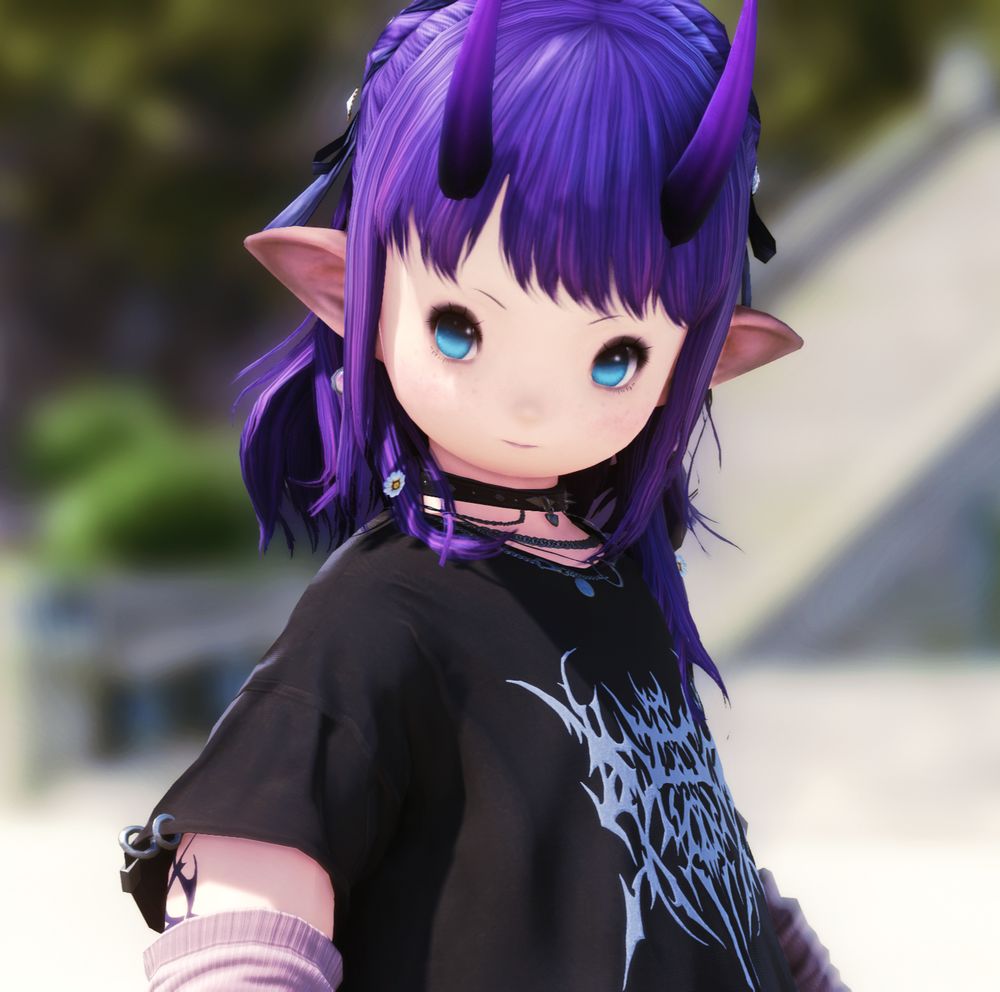 A screenshot of Orchid's lalafell in Final Fantasy XIV. She has purple hair and blue eyes along with purple horns. She's wearing the alternative attire.