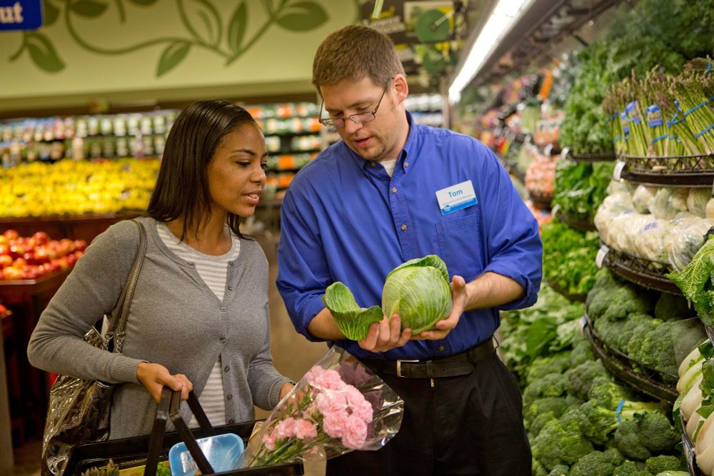 Kroger’s smart shelves ditch the paper, drop the lights and delight the shoppers | Transform