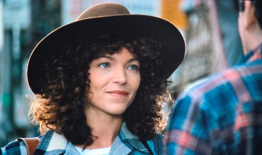Amy Irving in Crossing Delancey