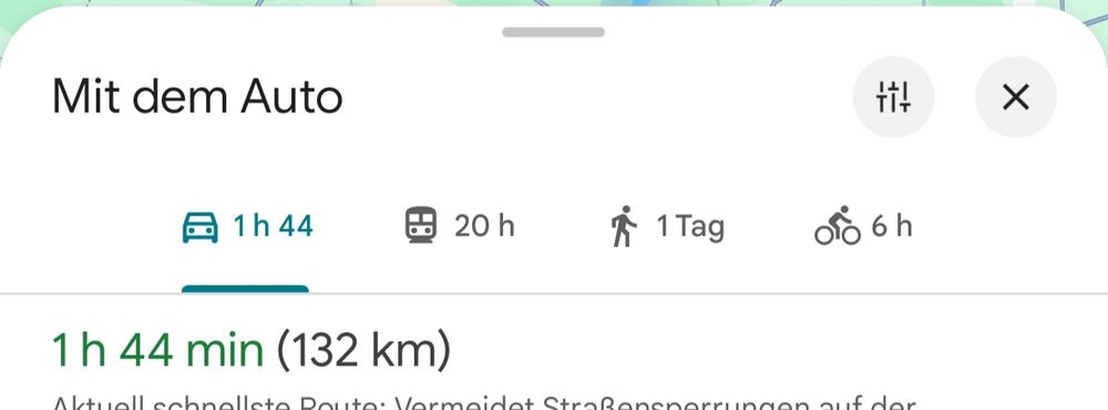 Screenshot von Googlemaps, eine Autofahrt dauert 1:44 h , eine Bahnfahrt 20h
