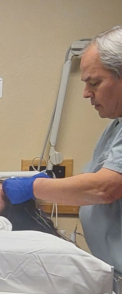 My daughter went in for neuro tests yesterday at #TMC in #Tucson This is Paul. Once my daughter was in a gown stuck with electrodes glued to her head, Paul offered up his opinions on Trump. Paul thinks yt men are the most oppressed in 'murica. Paul is also angry at the #metoomovement He thinks the feminists should stop complaining about abuse and harassment and Paul knows Trump will "fix it". Since Paul wanted to share his A Paul-ling pov with strangers, I thought I'd help him. You can too by reposting, sharing. 
#messedwiththewrongwitch #witch #witchsky 