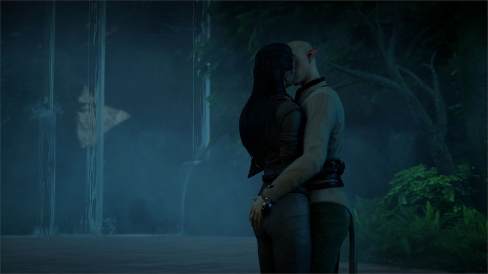 haha she doesn't know her heart is about to get broken as she makes out with solas in the wyvern breakup hot tub