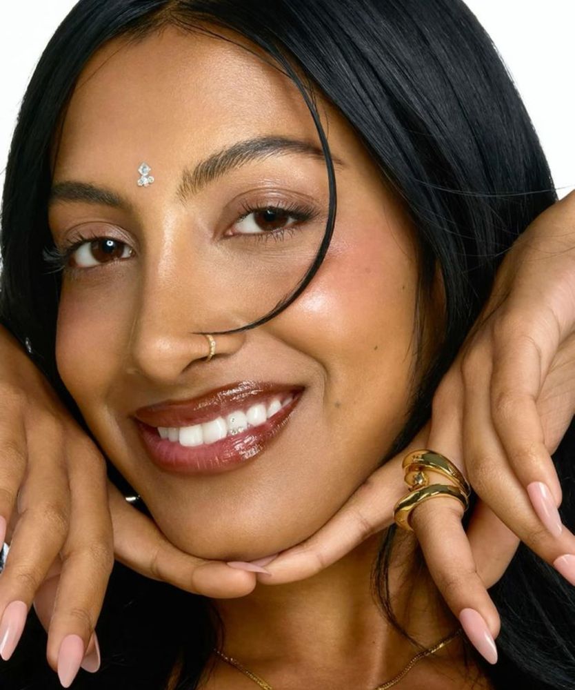 Lara Raj of KATSEYE.