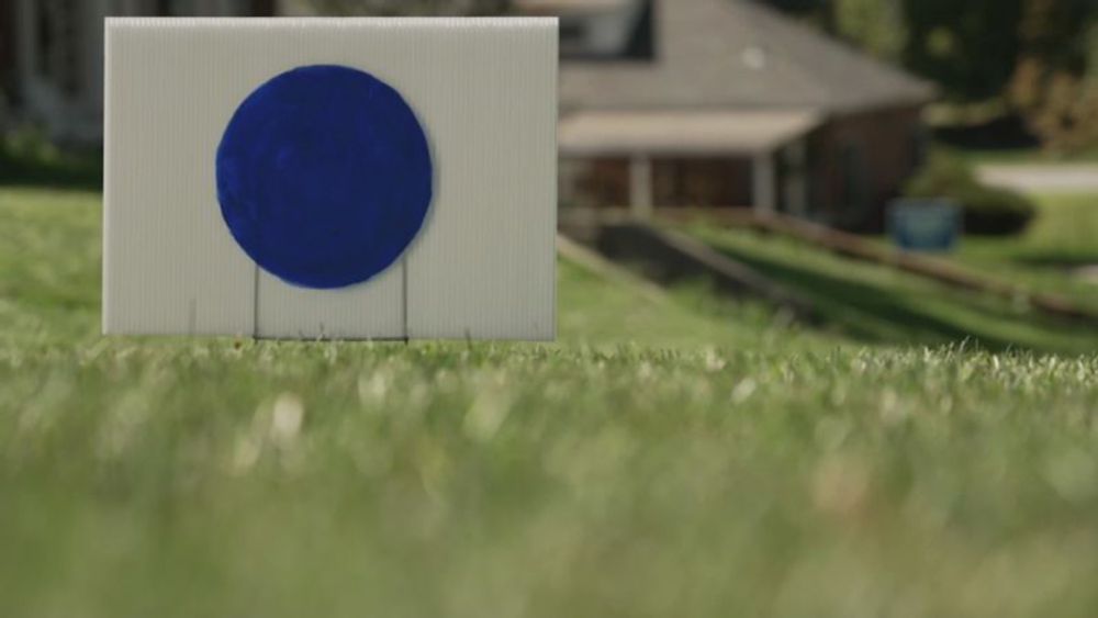 Mysterious blue dots are popping up on lawns across crucial battleground state. Here’s what they mean | CNN Politics