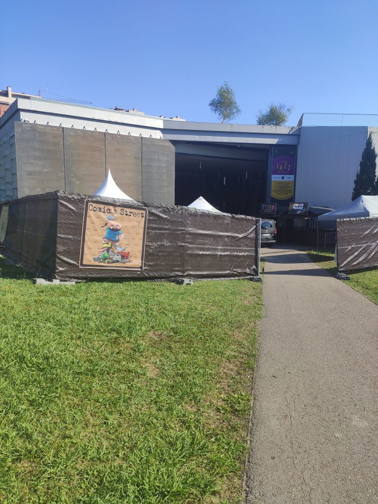 Entrada de Escenario Santander con acceso al evento a primera hora de la mañana.