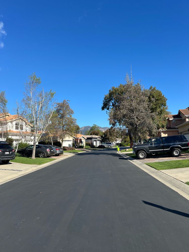 Goleta street view. Clear blue skies with mountains in the distance.