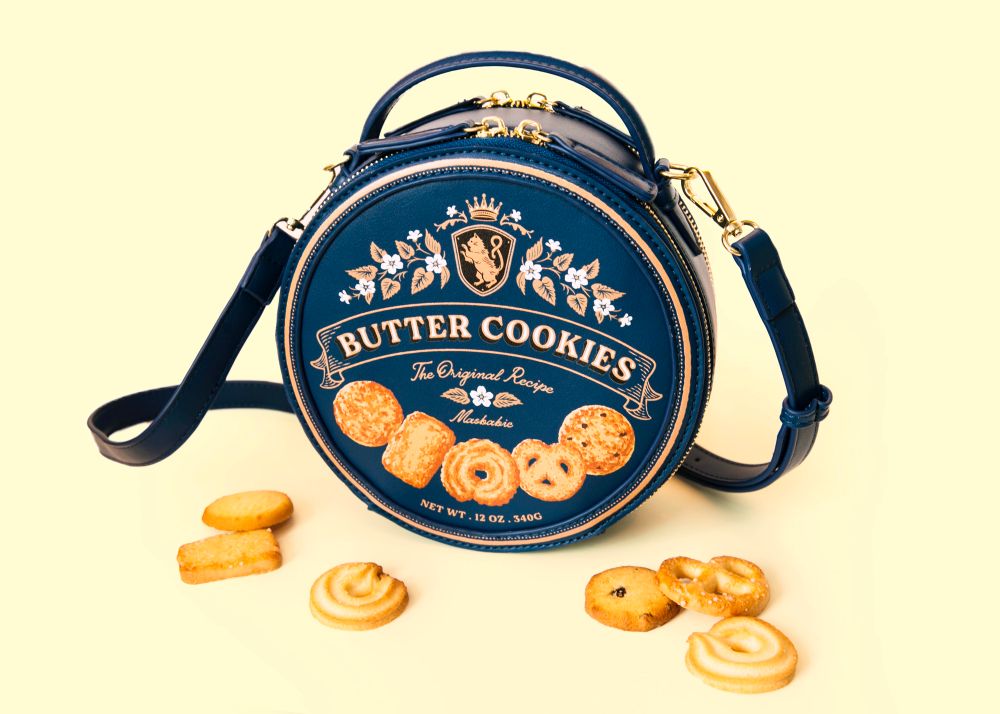 Photo of a purse that looks like a butter cookie tin