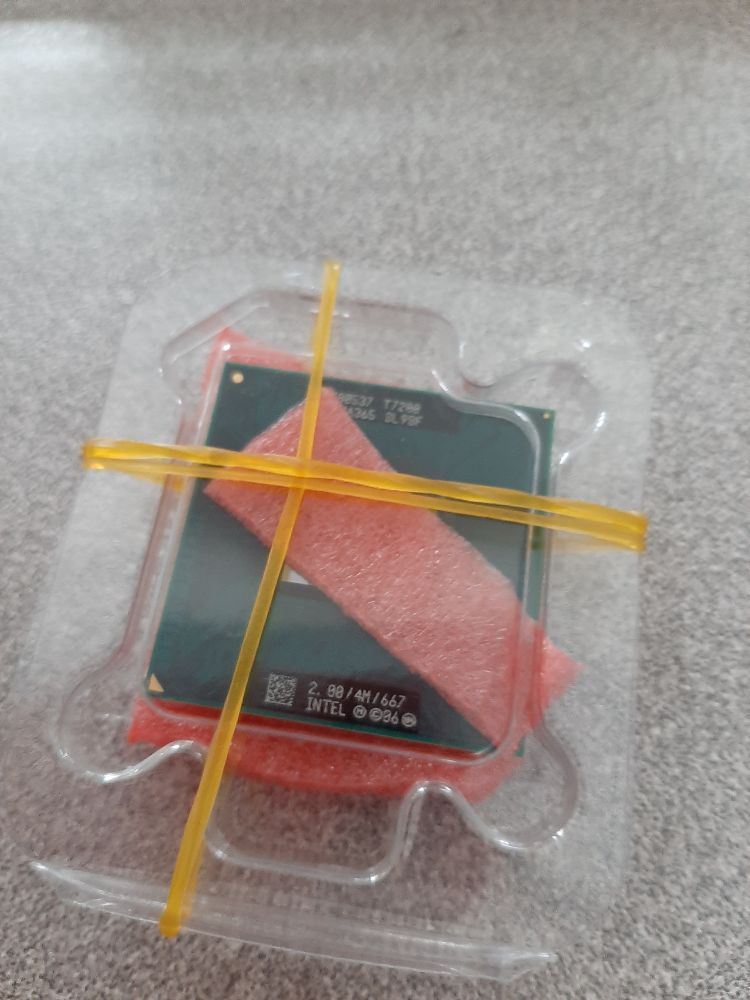 Mobile core2duo t7200 in protective packaging
