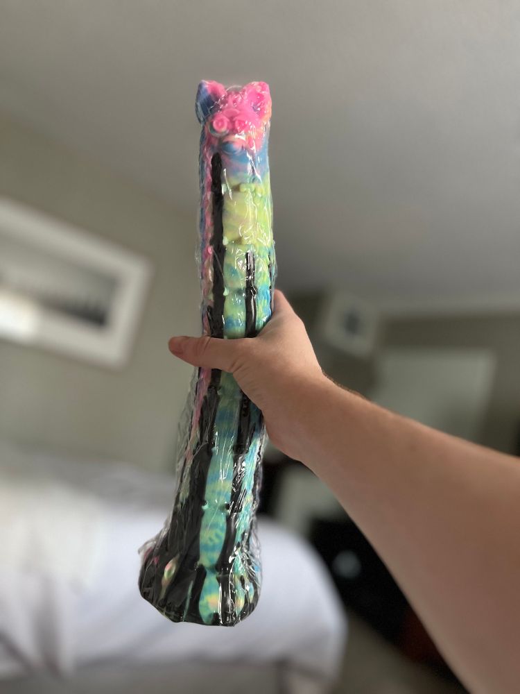 Loooooong Furby dildo 